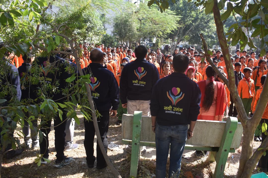 stationery-distribution