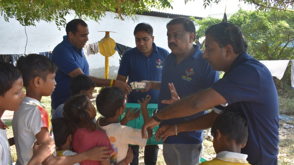 nai-umang-mid-day-meal-4